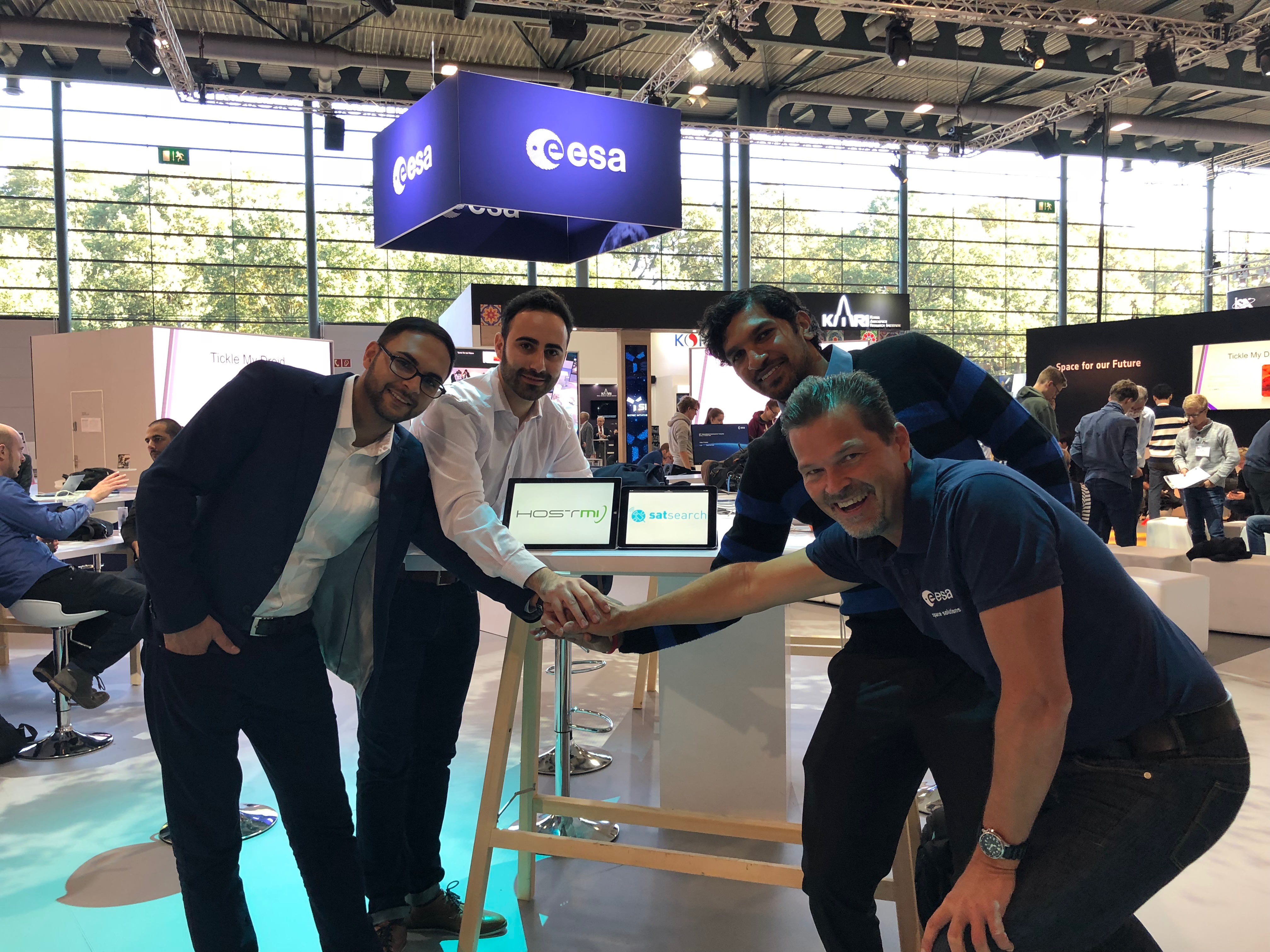 Satsearch & HOSTmi signed a key partnership at IAC 2018, facilitated by the ESA BIC network Satsearch & HOSTmi signed a key partnership at IAC 2018, facilitated by the ESA BIC network