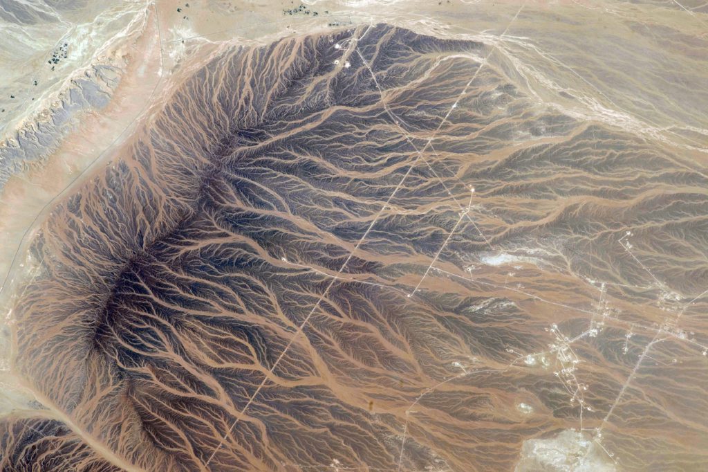 earth observation image of desert - satlantis podcast with satsearch
